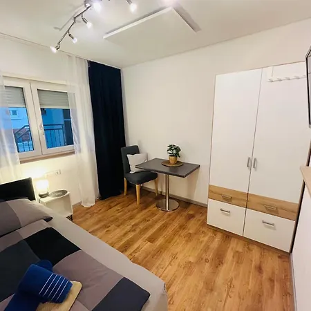 Alte Zimmerei Habitación en casa particular Neckarwestheim